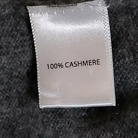 Saks FIFTH AVENUE   cashmere  gray belted sweater sz large - Picture 12 of 14